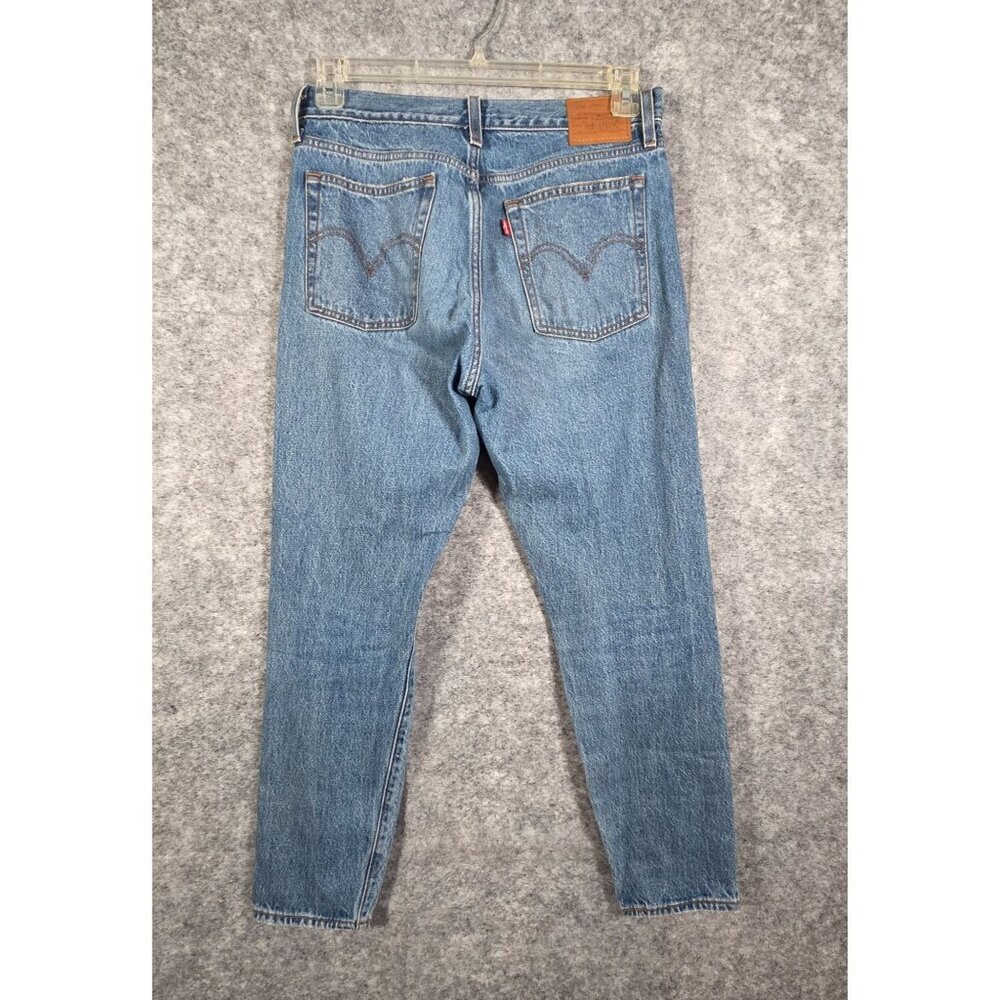 Levi's Women's Denim Jeans Button Fly Wedgie Fit Distressed Blue Size 29 Ankle - Picture 6 of 9
